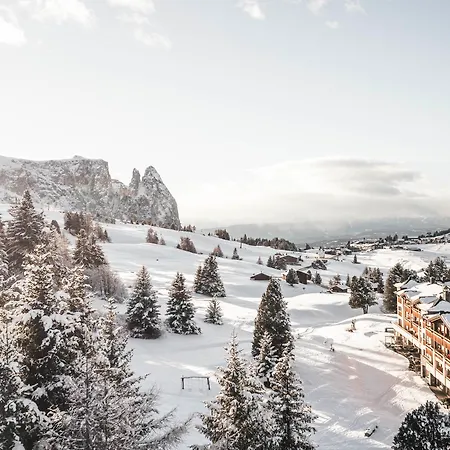 Steger-dellai Hotel 4*
